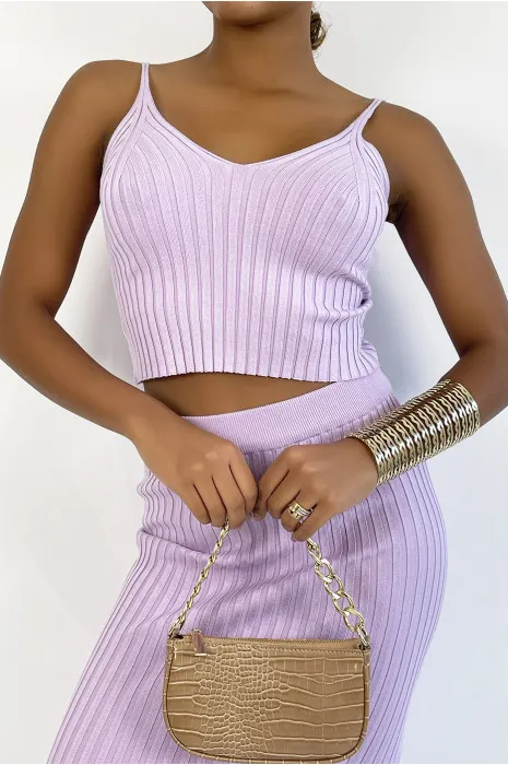 Tight-Fitting Purple Pencil Skirt and Ribbed Tank Top Outfit