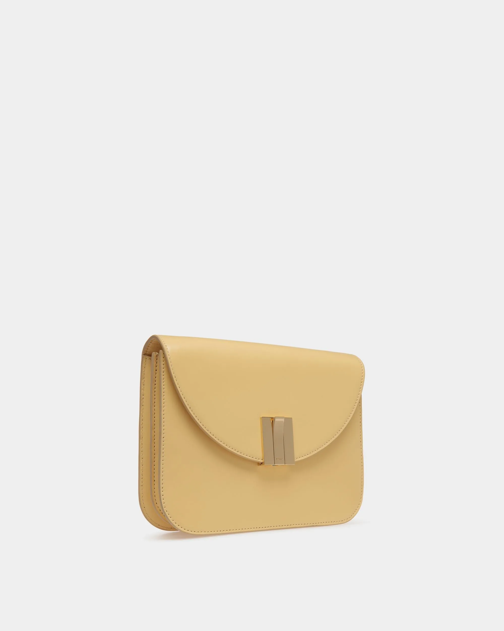 Ollam Cream Brushed Leather Shoulder Bag