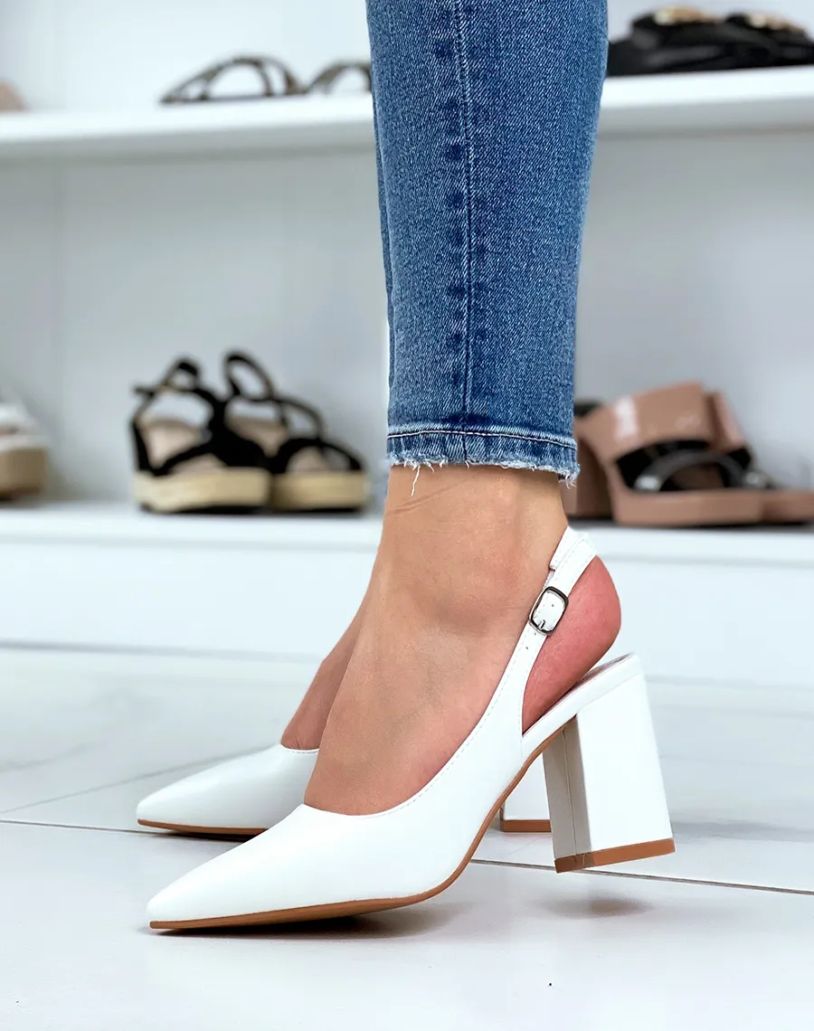 Open-toed white faux leather flat heel pumps